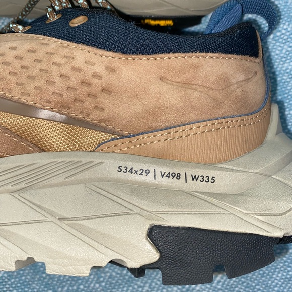 Hoka women’s Anacapa low GTX. Brand new. Waterproof Hiking trail shoes - Picture 8 of 9